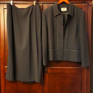 Two piece suit set